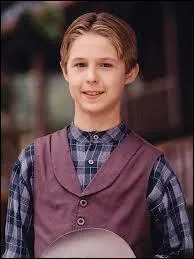 Qui est cet acteur ? (il joue le rle de Brian)