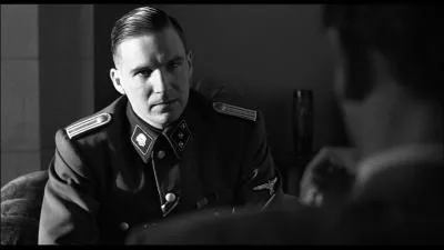 Dans le film  La liste de Schindler , comment s'appelle le nazi sadique ?