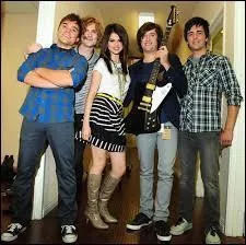 En quelle anne le groupe ''Selena Gomez and the Scene'' s'est-il fond ?