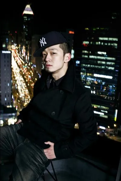 De quelle nationalit est-il ?