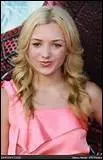 Vrai ou faux : Peyton Roi List ( Jessie ) a jou dans le film ''27 robes''.