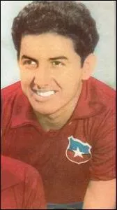 Qui dtient le record de slections pour le Chili ?