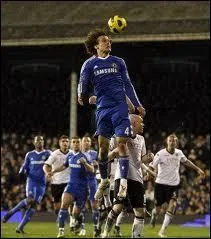 Dans quelle quipe nationale joue David Luiz ?