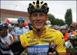 Le 22 octobre, lance Armstrong se voit retirer tous ses titres pour avoir consomm des produits dopants pendant des courses cyclistes. Combien de fois avait-il gagn le Tour de France ?