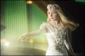 Contre qui Glinda se bat-elle ?