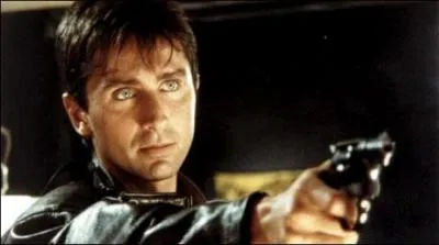 Dans quel film de 1984 avec Thierry Lhermitte et Vronique Jannot une femme engage-t-elle un dtective priv pour retrouver sa sur disparue ? L'enqute aboutit dans le monde de la drogue.