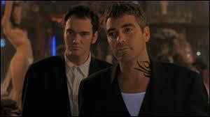 Dans quel film de 1996, avec George Clooney et Quentin Tarantino, deux criminels prennent-ils une famille en otage près de la frontière mexicaine et entrent-ils ensuite dans un établissement peuplé de vampires ?