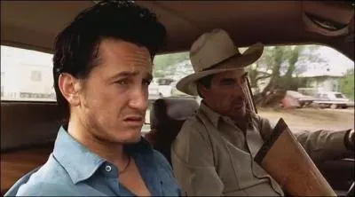 Dans quel film de 1997 ralis par Oliver Stone, et avec Sean Penn et Nick Nolte, un homme ayant une dette envers la mafia rencontre-t-il une femme qui lui propose de tuer son mari moyennant une belle somme d'argent ?