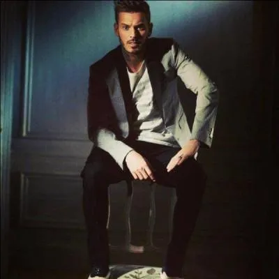 Quand cette comdie commence-t-elle ?