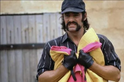 En 1992 il est Jsus Tarragona dans ce film ... .