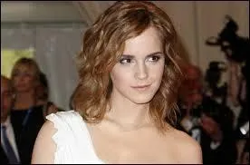 Dans la saga des 'Harry Potter', elle a le rle de...