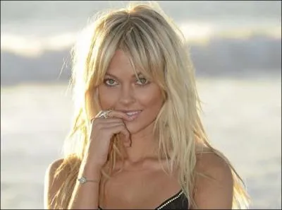 Qui tait la pire ennemie de Caroline dans la saison 2 ?