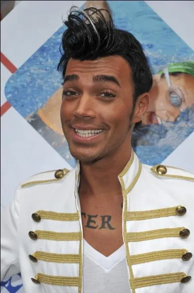 Qui figurait dans le clip de Bruno  Be mine  ?