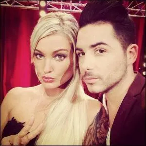 Qui chante 'Another day' ?