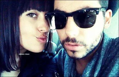 Qui a fait carton plein en atteignant le n1 sur iTunes avec sa chanson 'Love is what you make of it ' ?