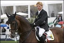 Ce champion s'appelle ? et il est ... ?