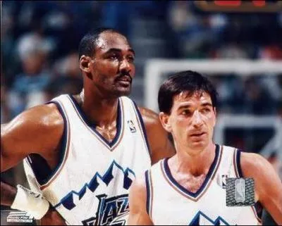 Deux joueurs de l'Utah taient runis au sein de cette slection, un passeur de gnie et l'un des meilleurs ailiers de l'histoire de la NBA. Quels taient ces joueurs ?