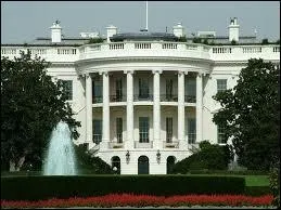 Dans la mission 'Whiskey htel' quel personnage vous donne l'ordre de reprendre l'aile ouest de la Maison Blanche ?