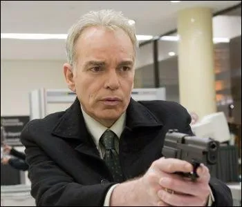 Dans quel film de 1993 Billy Bob Thornton trouve-t-il dcouvre un cadavre dans le coffre de sa nouvelle voiture alors qu'il vient juste de sortir de prison ?