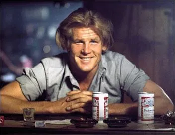 Dans quel film de 1978 avec Nick Nolte un correspondant de guerre durant le conflit du Vietnam, touch� par les horreurs de la guerre, d�cide-t-il de se lancer dans le trafic de drogue ?