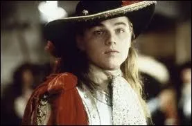 Oh qu'il est jeune ! C'tait dans quoi dj ?