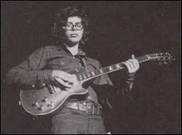 J'ai jou dans le groupe de Canned Heat en tant que chanteur, guitariste. Je suis mort d'une overdose. Qui suis-je ?