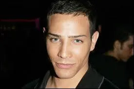 Steevy Boulay est un des chroniqueurs de cette émission (voir question 1). Dans quelle émission avait-on découvert ce jeune manceau en 2001 ?