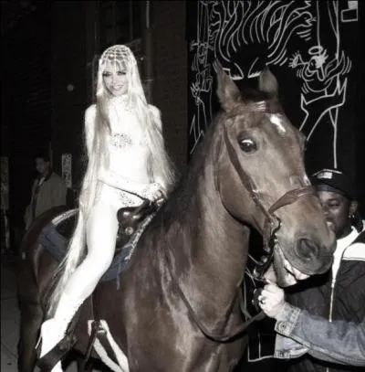 Comment la commmore-t-on ?