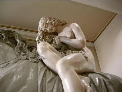 Qu'ont fond, entre autres, Lady Godiva et le Comte Lofric ?