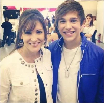 Comment s'appelle la maman d'Austin ?