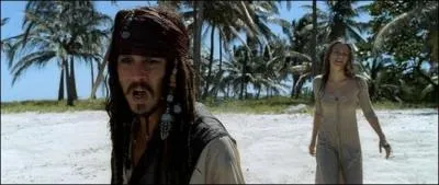 Comment Jack Sparrow est-il parvenu  s'chapper de l'le des contrebandiers, la premire fois qu'il y fut abandonn, au bout de trois jours ?