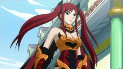 De quelle couleur sont les cheveux d'Erza ?