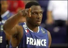 Qui est cet ailier du SLUC Nancy ?