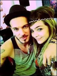 Avec quelle chanteuse va-t-il participer  cette comdie musicale ?