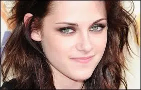 Comment s'appelle cette actrice ?