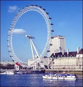 Quand les gens veulent faire un tour dans la grande roue (London Eye), ils vont ...