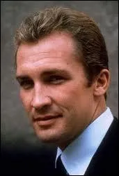 Qui joue le rle de David Vincent dans  les envahisseurs  ?