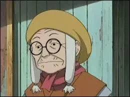 Comment se nomme cette vieille femme ?
