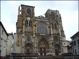 Enfin, nous allons  Vienne ( Isre ) o la ville est chef-lieu ...