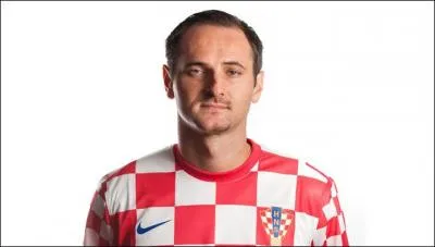 Ce joueur de 35 ans volue au Dinamo Zagreb. De qui s'agit-il ?