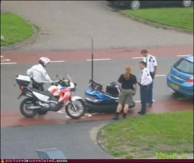 Pour rester dans les vhicules, voici une  arrestation  pour le moins amusante... car le vhicule concern est... ?