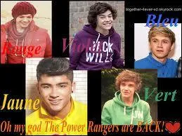 Qui chante en premier dans  Kiss you  ?