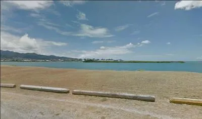 Le nom de la ville (sur la photo) signifie  baie abrite  :