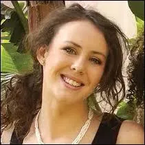 Dans la saison 3 elle s'appelle Ariel Kaplan, mais dans la saison 1 et 2, elle s'appelle Lara Jean Marshall. Alors devinez qui elle est ?