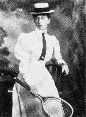 Quelle est la nationalit de Blanche Bingley ?