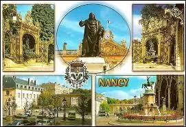 Nous allons nous balader sur la belle Place Stanislas de Nancy ( Meurthe-et-Moselle ). La ville est d'ailleurs chef-lieu ...