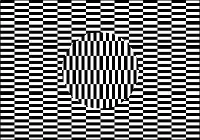 On a l'impression que la boule de dessus :