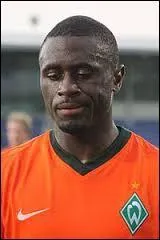 Il a pass la majeure partie de sa carrire en Allemagne et on peut aujourd'hui le voir porter le maillot de l'Energie Cottbus, c'est bien sr ....