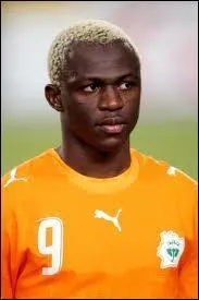 Ce joueur de 29 ans joue du ct d'Everton. Qui est-il ?