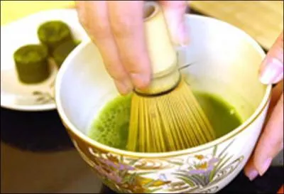 Que boit-on au Japon, lors de la crmonie du th ? (1 rponse)